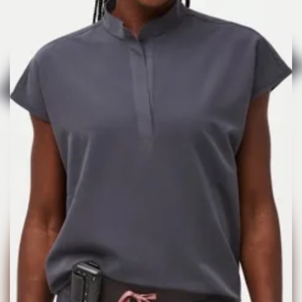Figs Rafaela charcoal grey scrub top